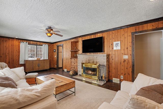 302 N Fulton Street, Cassopolis Vllg, MI 49031