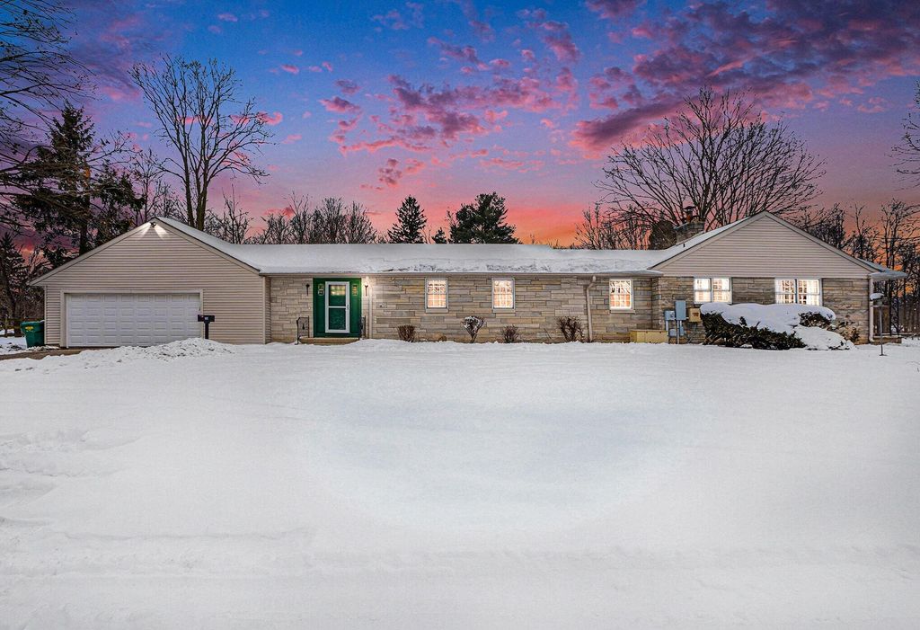 302 N Fulton Street, Cassopolis Vllg, MI 49031