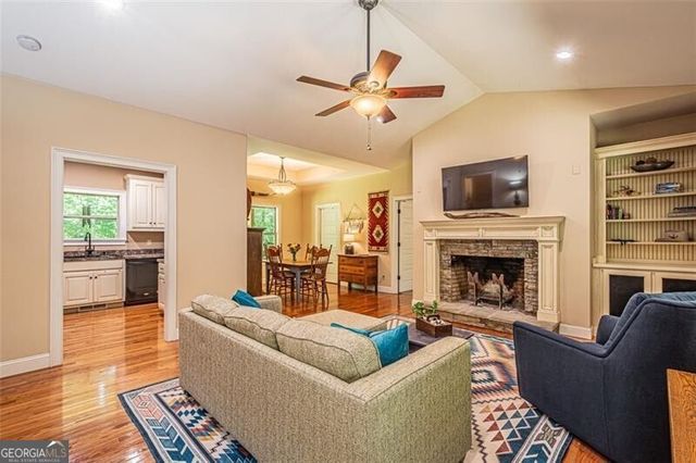 61 Hubler Road, Dahlonega, GA 30533