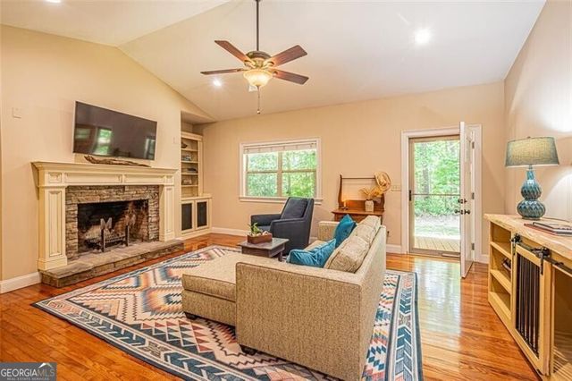 61 Hubler Road, Dahlonega, GA 30533