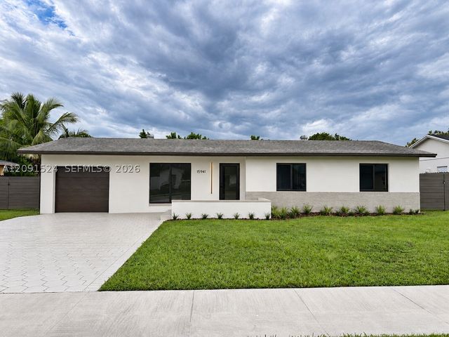 15941 SW 104th Ct, Miami, FL 33157