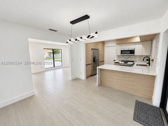 15941 SW 104th Ct, Miami, FL 33157