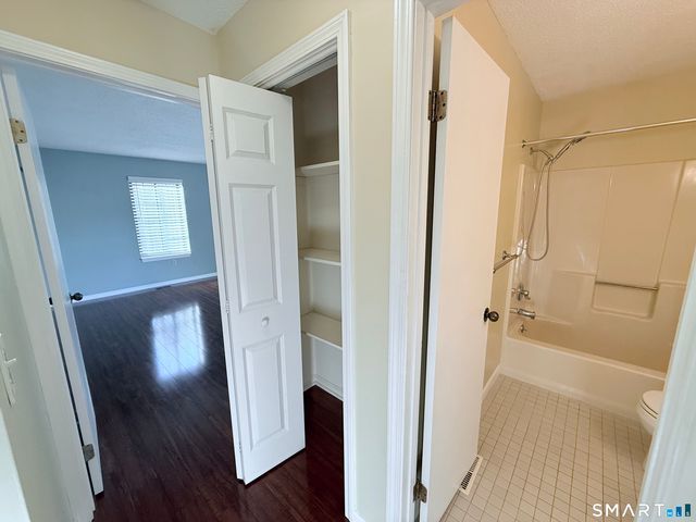 365 Mather Street APT 92, Hamden, CT 06514