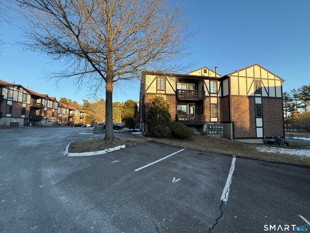 365 Mather Street APT 92, Hamden, CT 06514