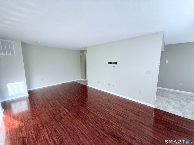 365 Mather Street APT 92, Hamden, CT 06514