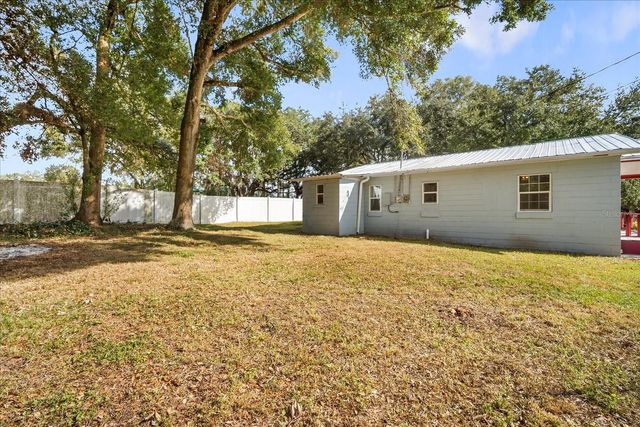 15229 MYRTLE STREET, Dade City, FL 33523