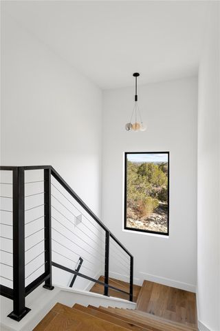 106 Bella Montagna CIR, Austin, TX 78734