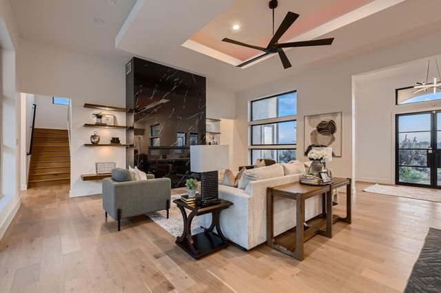 106 Bella Montagna CIR, Austin, TX 78734