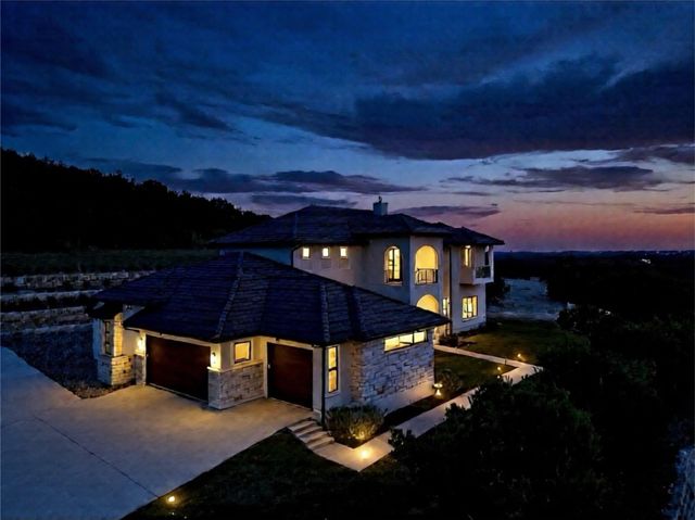 106 Bella Montagna CIR, Austin, TX 78734