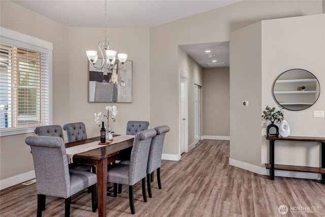 5014 Parker Road E, Sumner, WA 98390