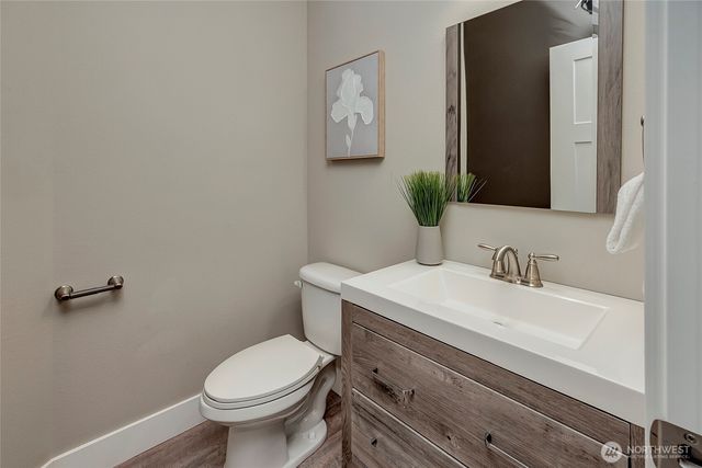 5014 Parker Road E, Sumner, WA 98390