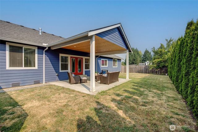 5014 Parker Road E, Sumner, WA 98390