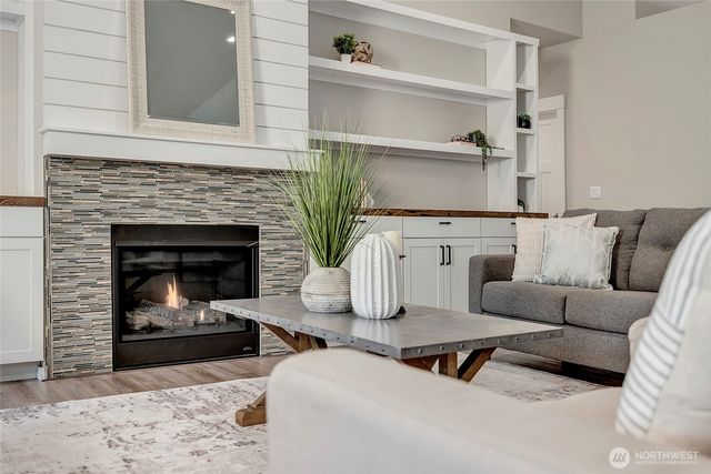 5014 Parker Road E, Sumner, WA 98390
