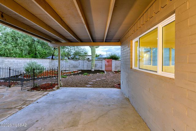 3007 E Beverly Drive, Tucson, AZ 85716