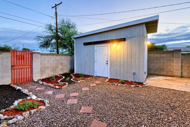 3007 E Beverly Drive, Tucson, AZ 85716