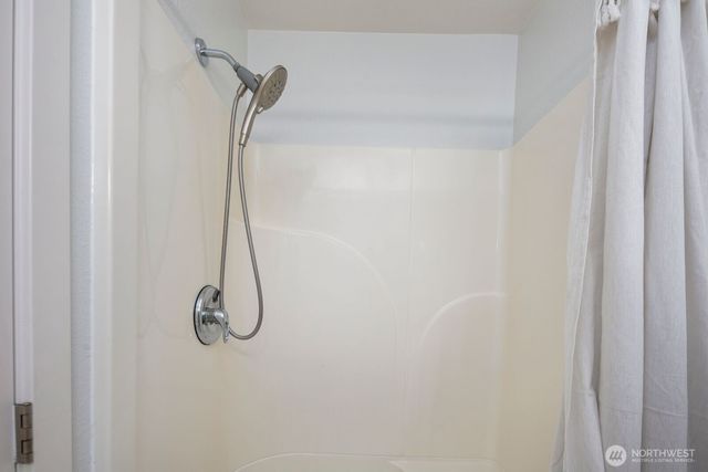 1301 McMillan Avenue, Sumner, WA 98390