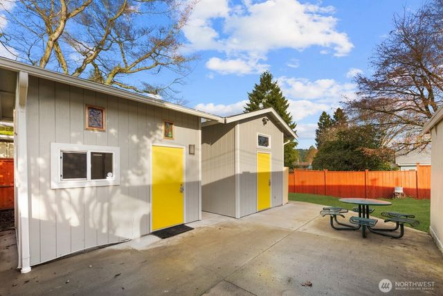 1301 McMillan Avenue, Sumner, WA 98390