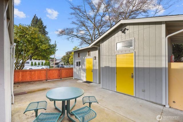 1301 McMillan Avenue, Sumner, WA 98390