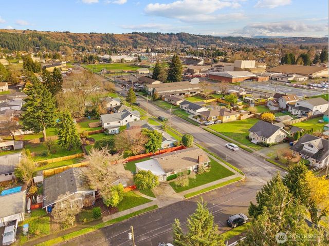 1301 McMillan Avenue, Sumner, WA 98390