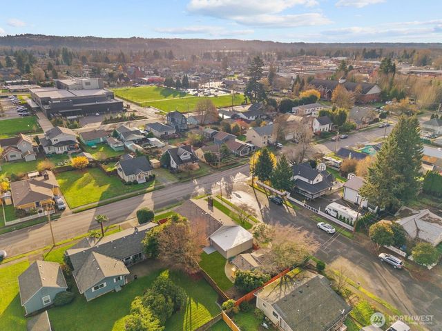 1301 McMillan Avenue, Sumner, WA 98390