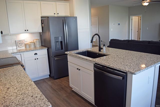 11415 Oscar Drive, Evansville, IN 47725