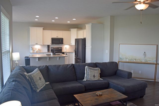 11415 Oscar Drive, Evansville, IN 47725