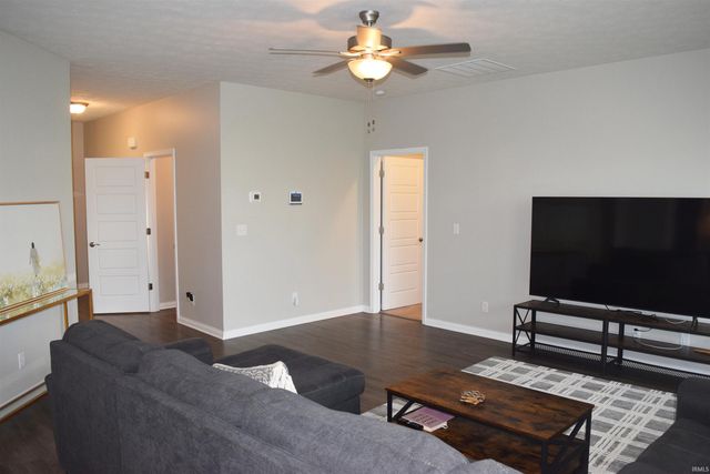 11415 Oscar Drive, Evansville, IN 47725