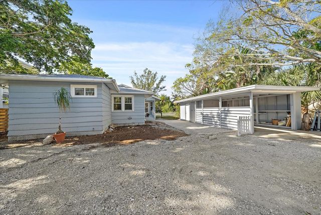 6841 LONGBOAT DRIVE S, Longboat Key, FL 34228