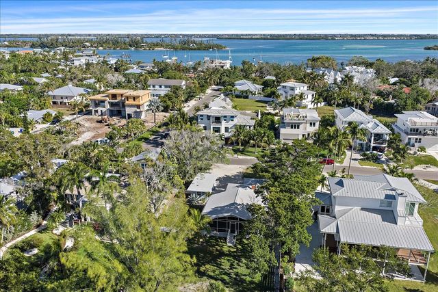 6841 LONGBOAT DRIVE S, Longboat Key, FL 34228