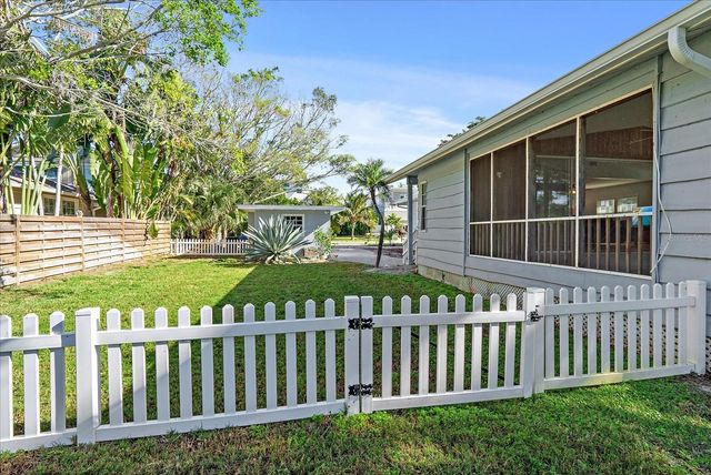 6841 LONGBOAT DRIVE S, Longboat Key, FL 34228