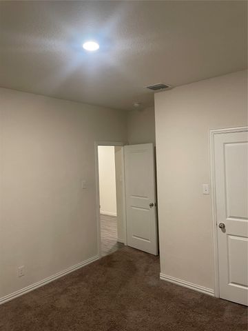 2413 Buchanan Lane, Forney, TX 75126