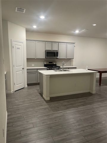 2413 Buchanan Lane, Forney, TX 75126