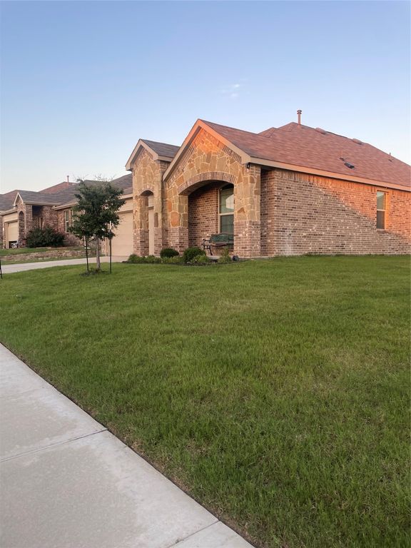 2413 Buchanan Lane, Forney, TX 75126