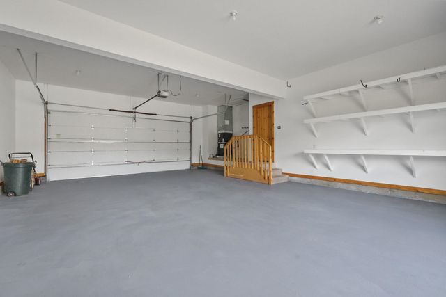 23612 N Westlake Dr, Nine Mile Falls, WA 99026