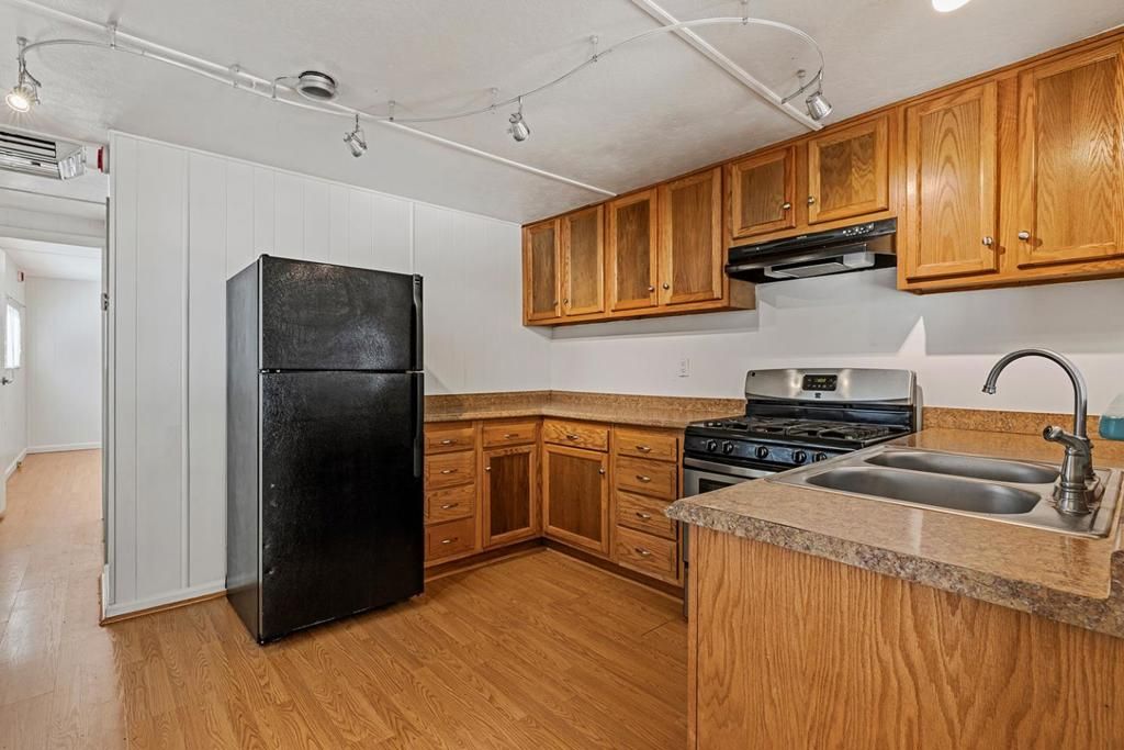 Image 11 of property listing at 10 Kelldon Drive, Felton, CA 95018