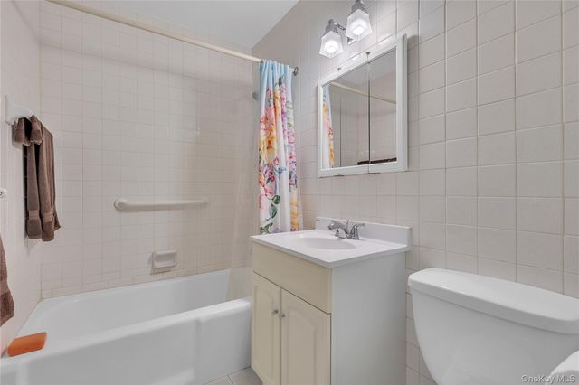 1 Lakeview Drive 4L, Peekskill, NY 10566