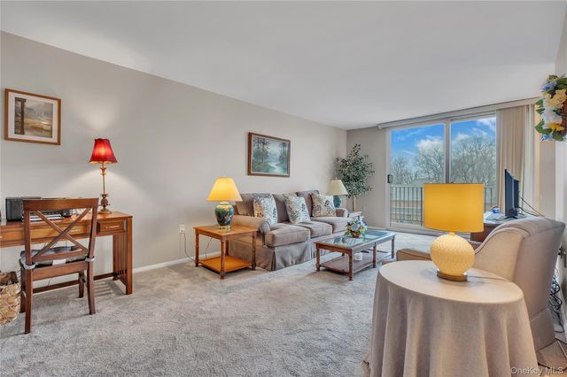 1 Lakeview Drive 4L, Peekskill, NY 10566