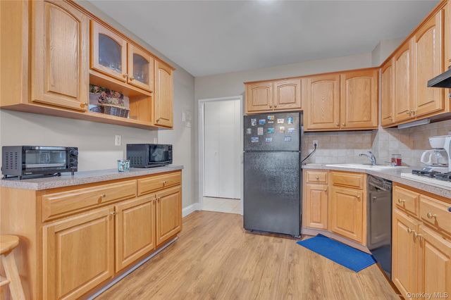 1 Lakeview Drive 4L, Peekskill, NY 10566
