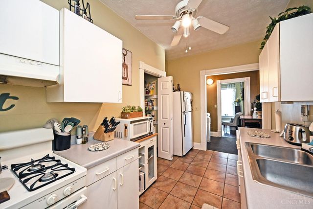 1520 Wm H Taft Road, Cincinnati, OH 45206