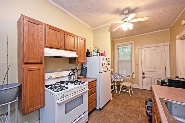 1520 Wm H Taft Road, Cincinnati, OH 45206