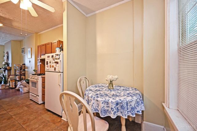 1520 Wm H Taft Road, Cincinnati, OH 45206