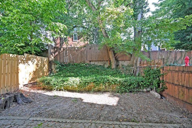 1520 Wm H Taft Road, Cincinnati, OH 45206