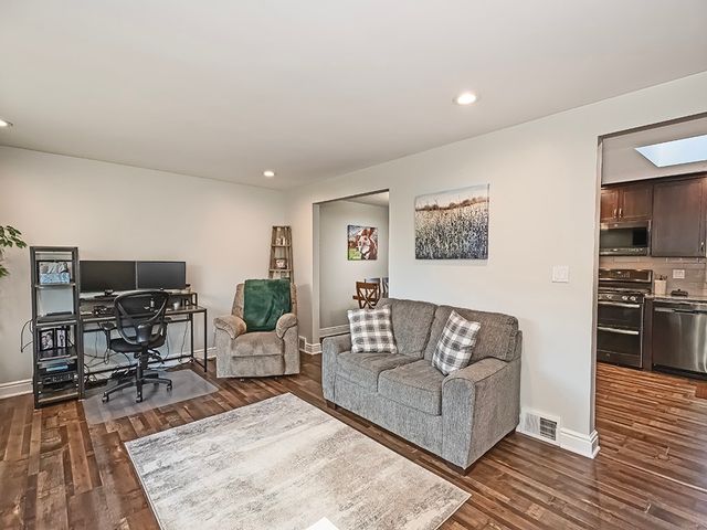 8459 Ridgemont Rd, Mccandless, PA 15237