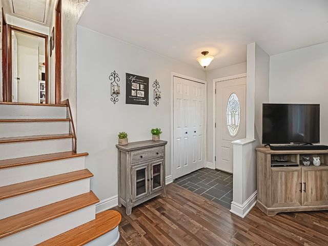 8459 Ridgemont Rd, Mccandless, PA 15237