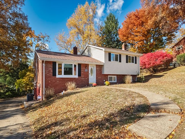 8459 Ridgemont Rd, Mccandless, PA 15237