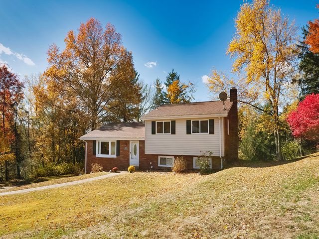 8459 Ridgemont Rd, Mccandless, PA 15237