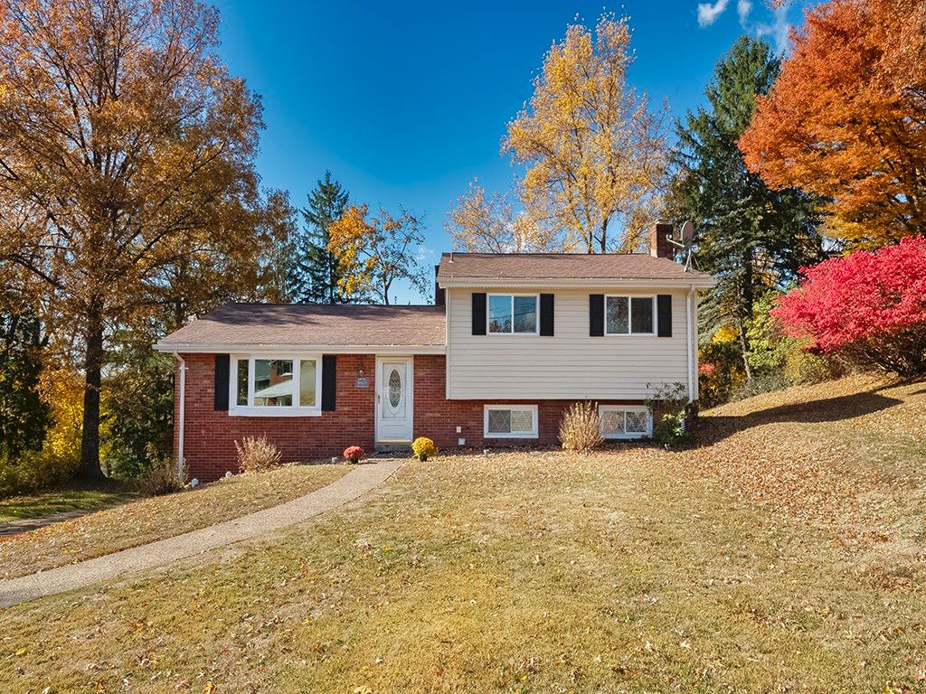 8459 Ridgemont Rd, Mccandless, PA 15237
