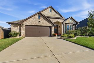 310 Marigold Court, Glenn Heights, TX 75154