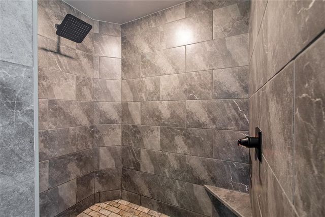 713 Bison Crossing Drive, Yukon, OK 73099