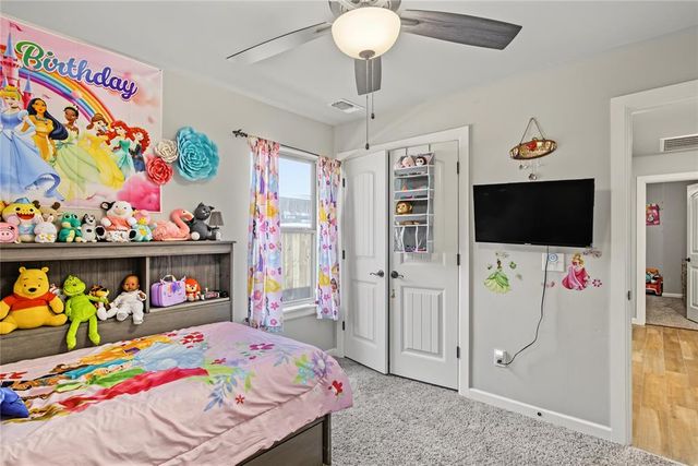 713 Bison Crossing Drive, Yukon, OK 73099